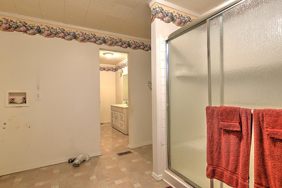 Photo #22: 256 Meadowbrook Road