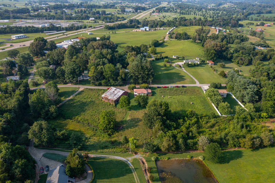 Photo #43: 256 Meadowbrook Road