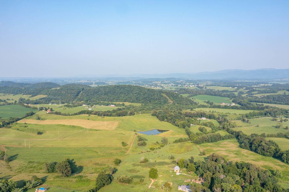 Photo #48: 256 Meadowbrook Road