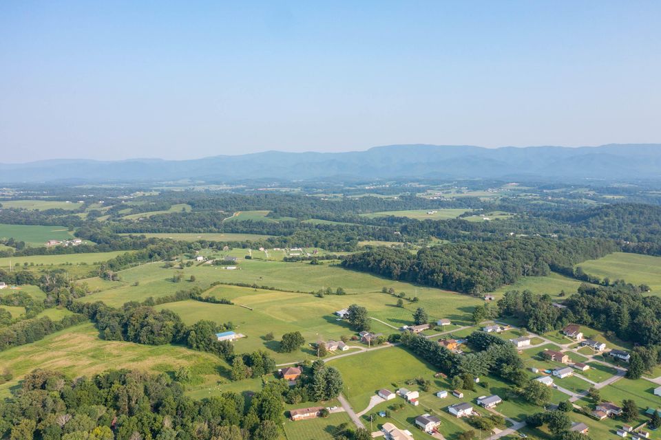 Photo #49: 256 Meadowbrook Road