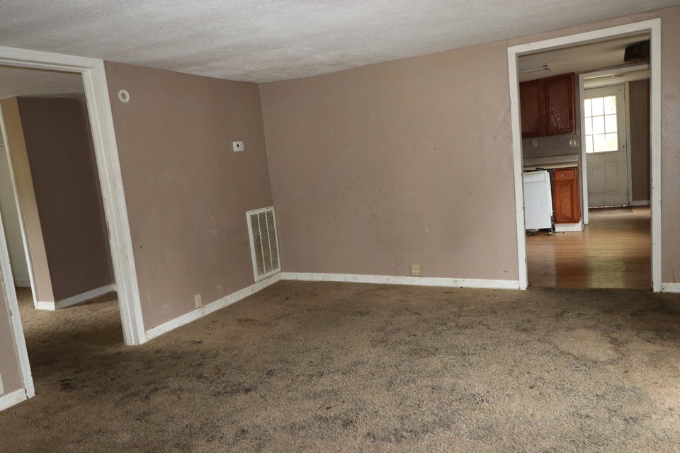 Photo #3: 1212 Fairview