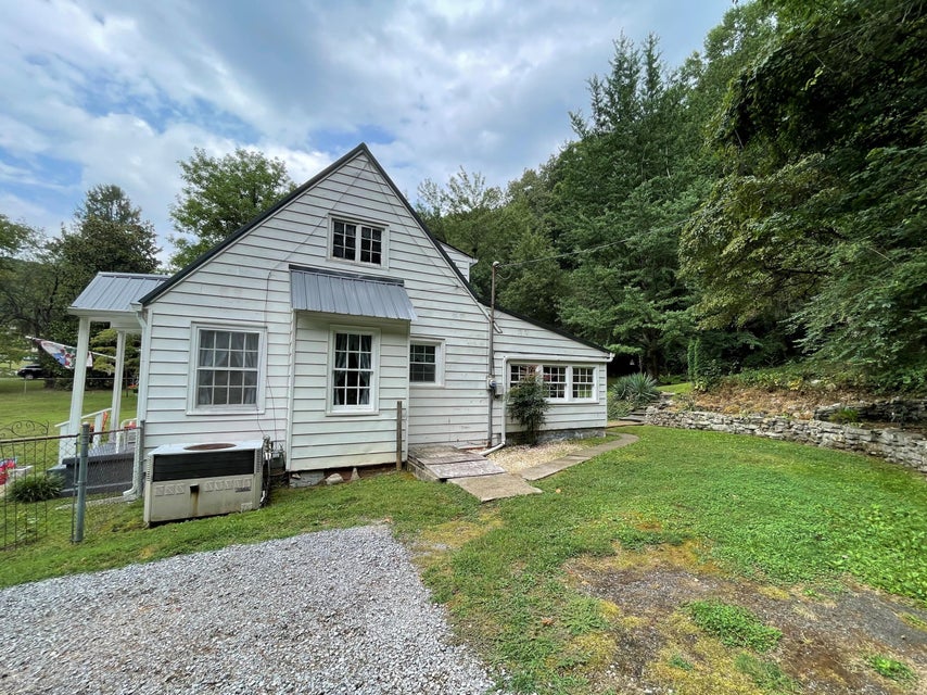 Photo #7: 714 Tuggle Hill Road