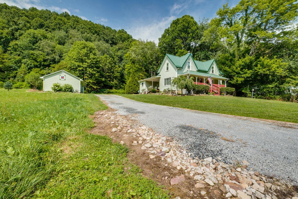 Photo #3: 684 Hampton Creek Road