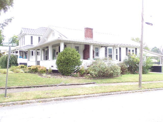 Photo #1: 203 Clinchfield Avenue