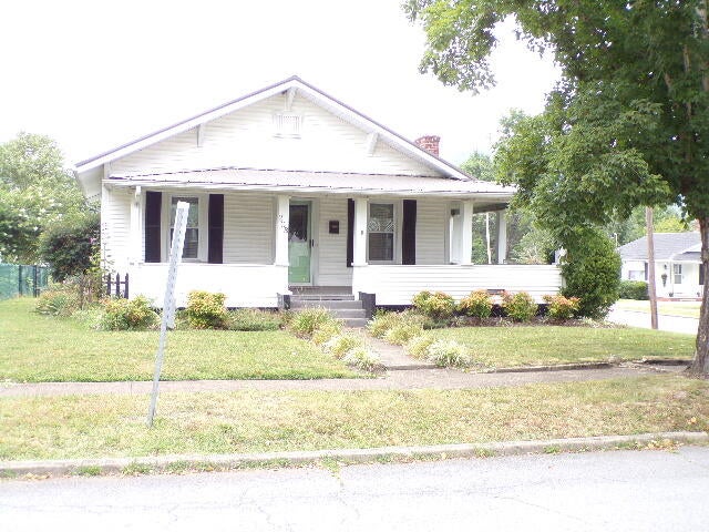 Photo #3: 203 Clinchfield Avenue