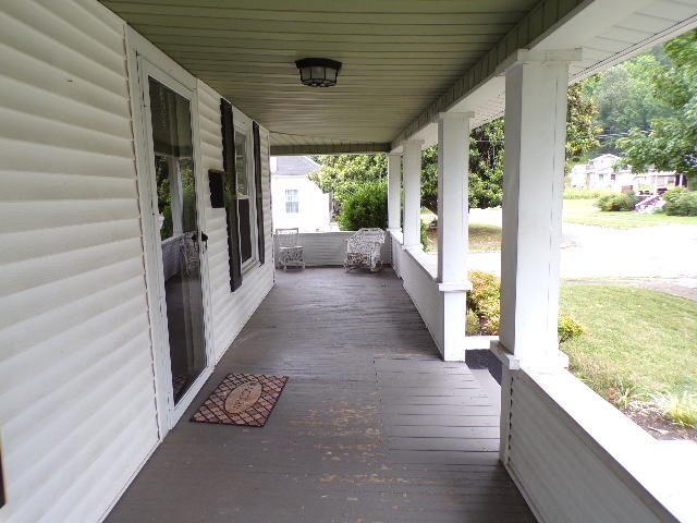 Photo #5: 203 Clinchfield Avenue