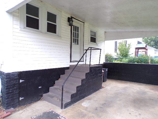 Photo #10: 203 Clinchfield Avenue