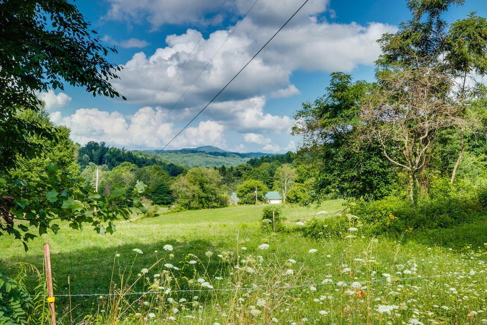 Photo #33: 136 Walnut Mountain Road