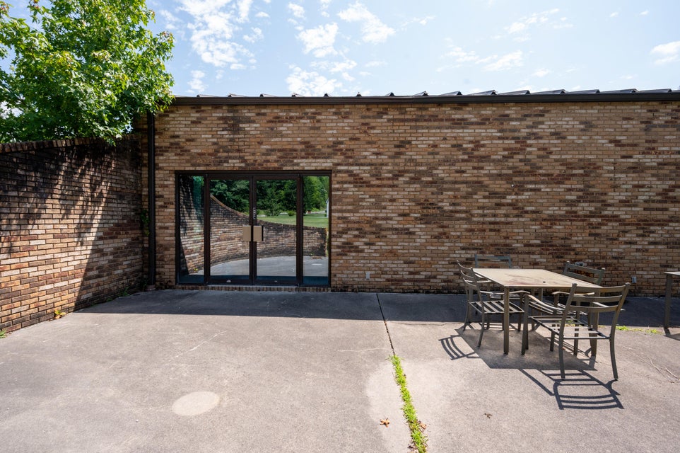 Photo #9: 333 Fraley Avenue