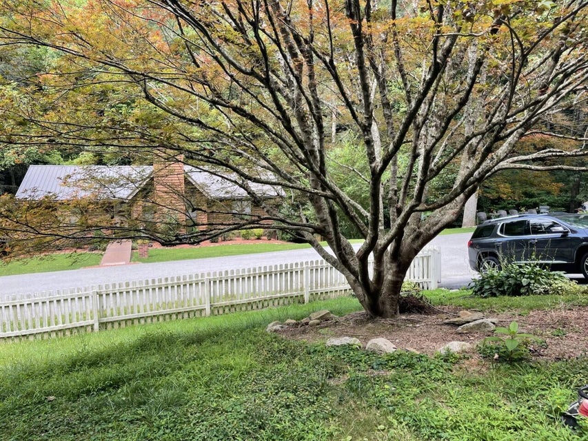 Photo #32: 120 Cold Springs Drive