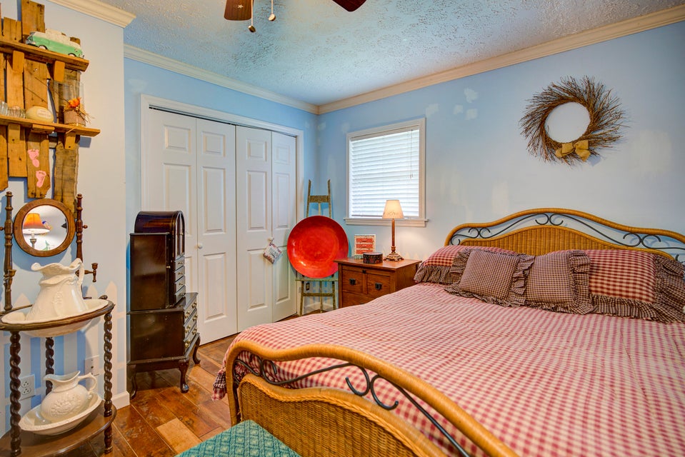 Photo #16: 104 Pleasant Drive