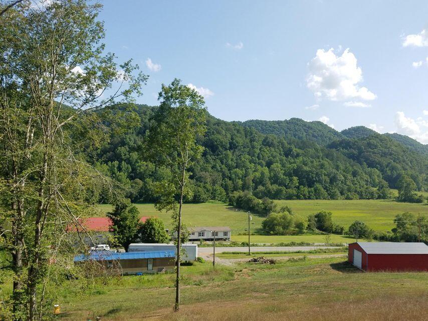 Photo #3: 1473 Tazewell Road - Off Road