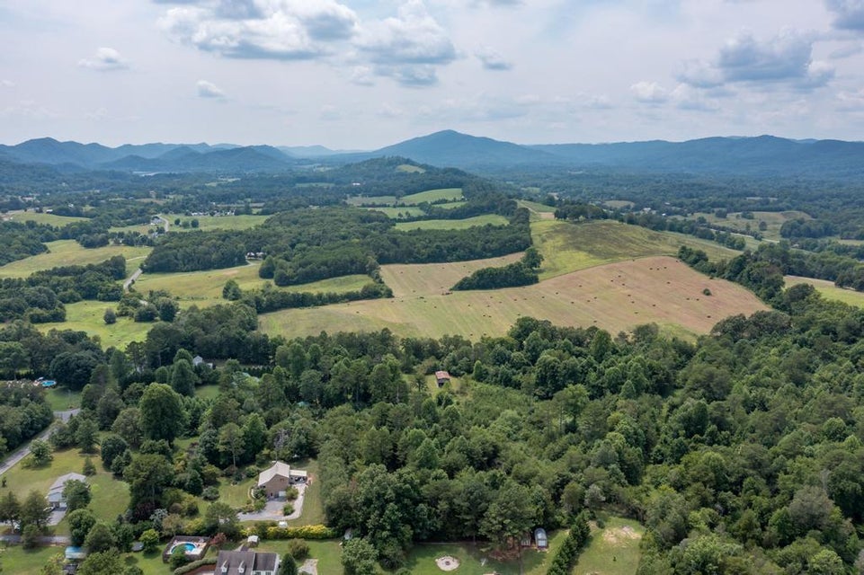 Photo #35: 202 W Caney Creek Road