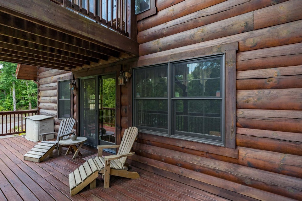 Photo #12: 102 Oak Point Place