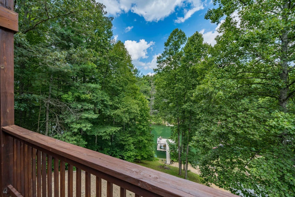 Photo #14: 102 Oak Point Place