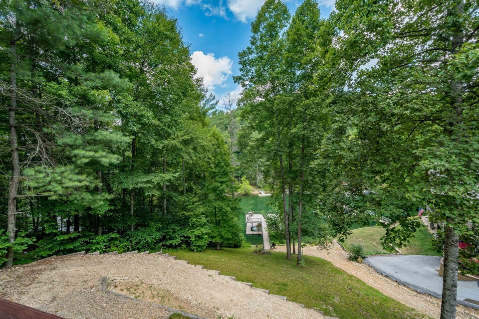 Photo #17: 102 Oak Point Place