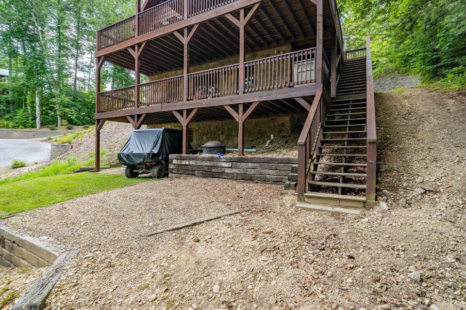 Photo #18: 102 Oak Point Place