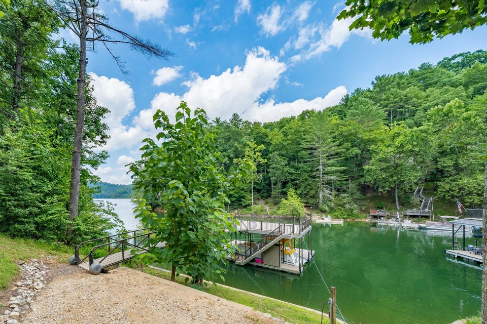 Photo #20: 102 Oak Point Place