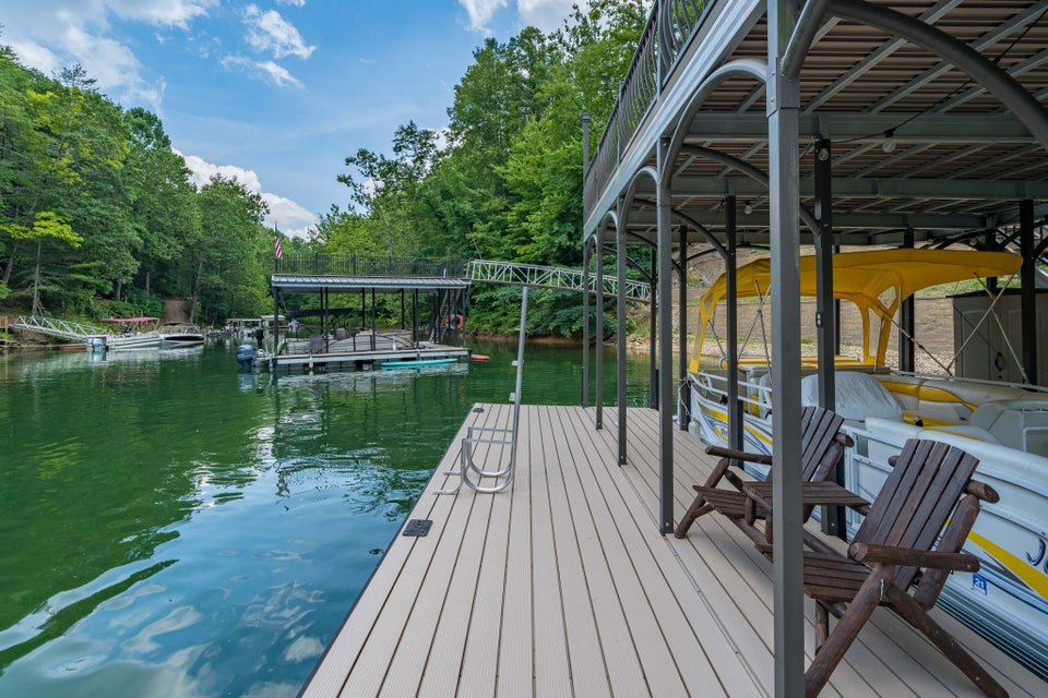 Photo #30: 102 Oak Point Place