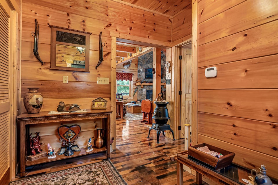 Photo #39: 102 Oak Point Place
