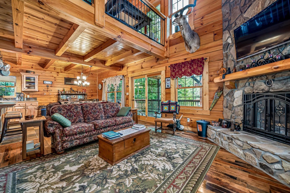 Photo #46: 102 Oak Point Place