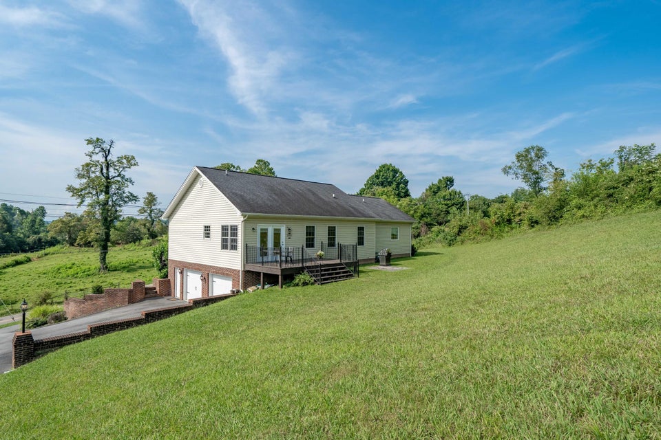 Photo #40: 410 Highland Church Road