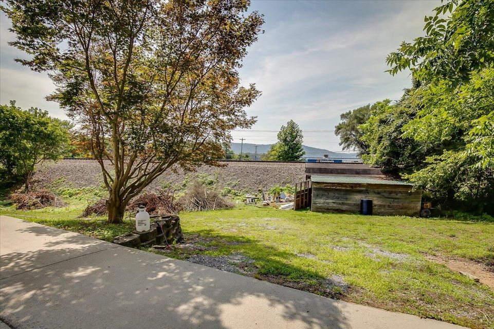 Photo #9: 750 Old Stage Road
