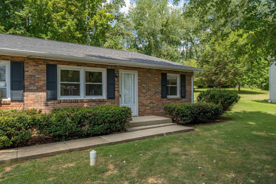 Photo #4: 255 Wildwood Drive