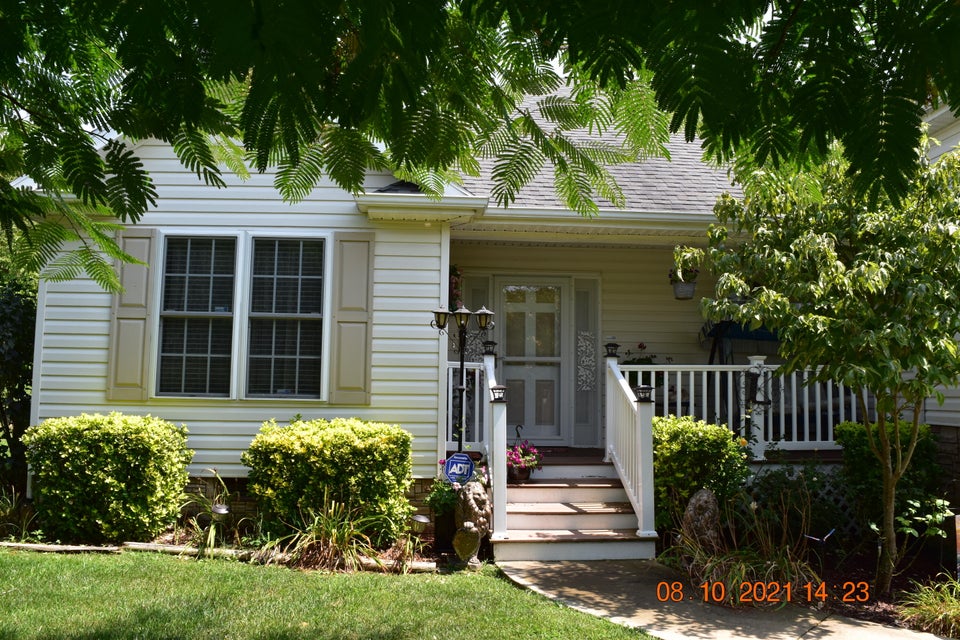 Photo #2: 119 Meadow Lane