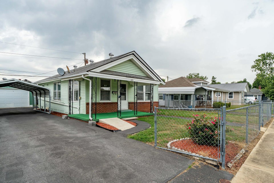 Photo #2: 1474 Sevier Avenue