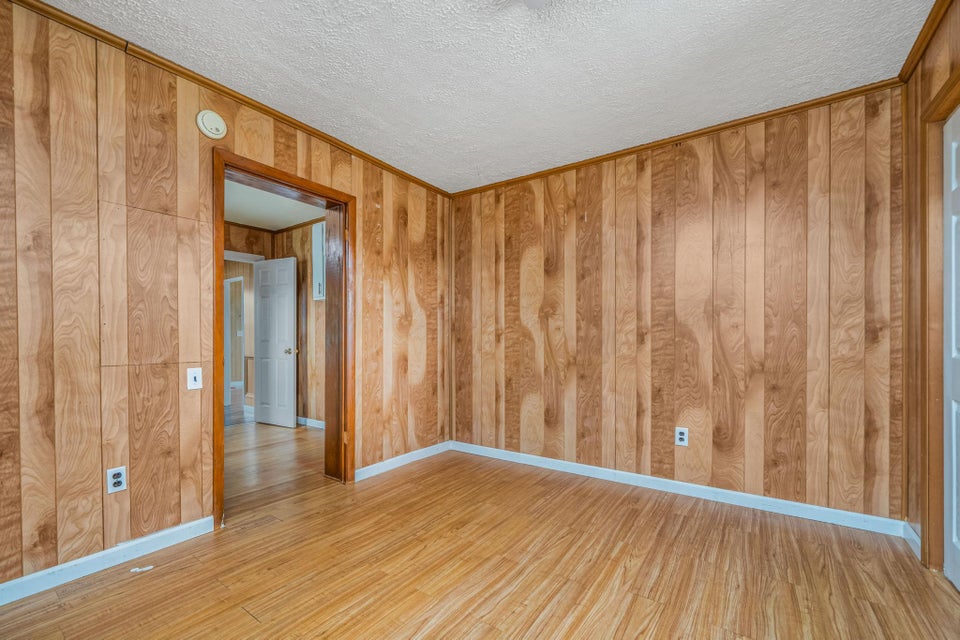 Photo #38: 1474 Sevier Avenue