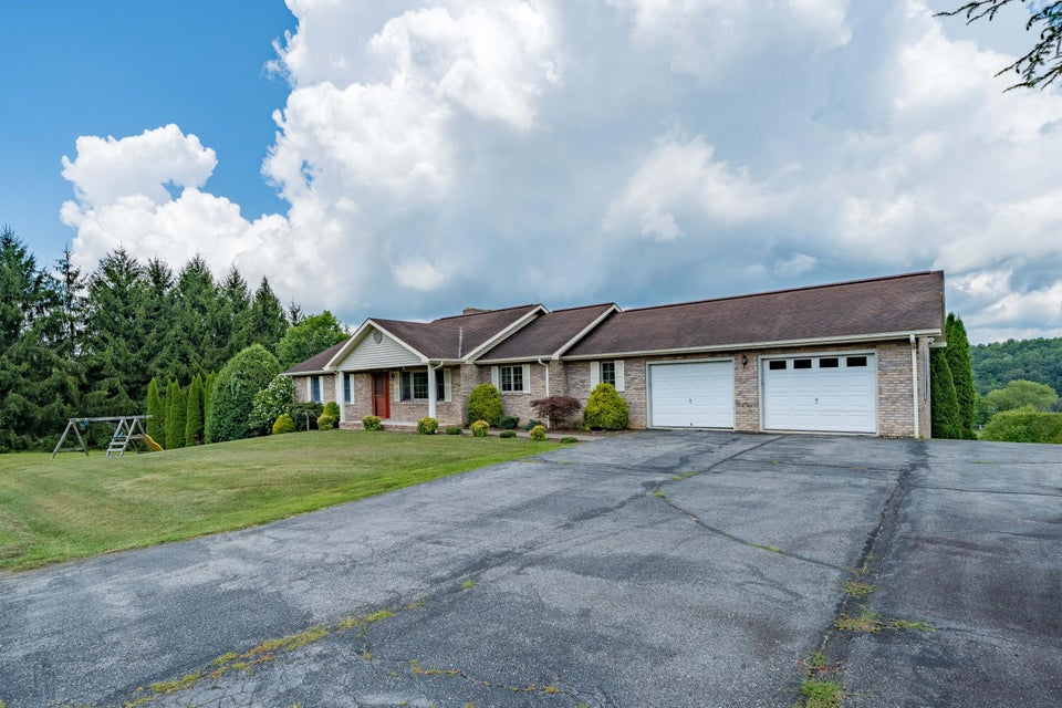 Photo #2: 451 Highland Acres