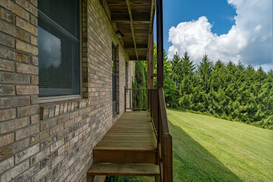 Photo #13: 451 Highland Acres