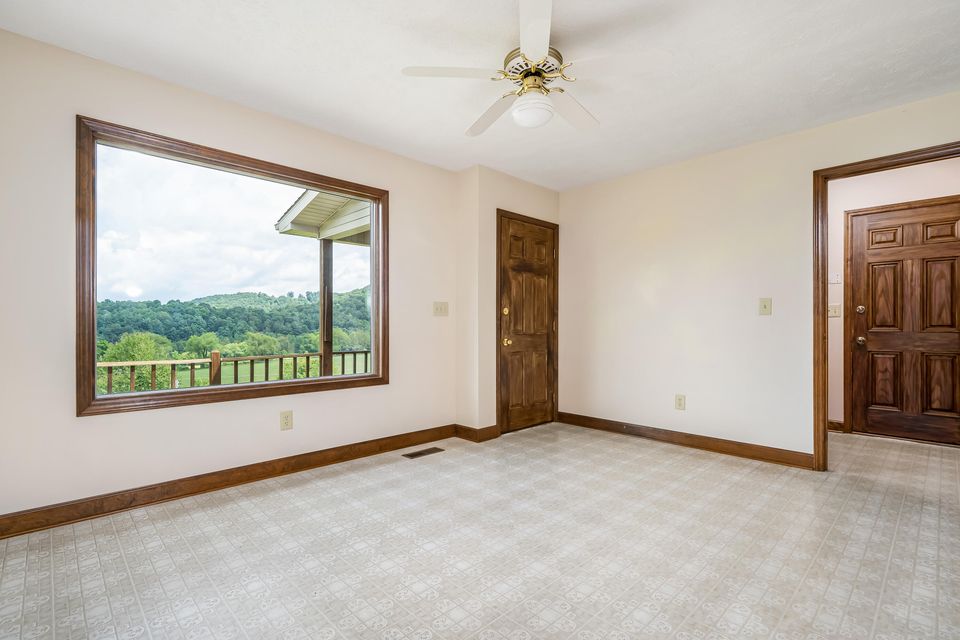 Photo #35: 451 Highland Acres