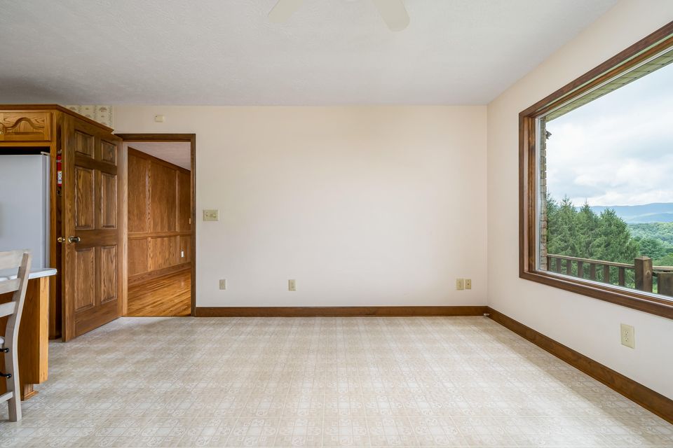 Photo #36: 451 Highland Acres
