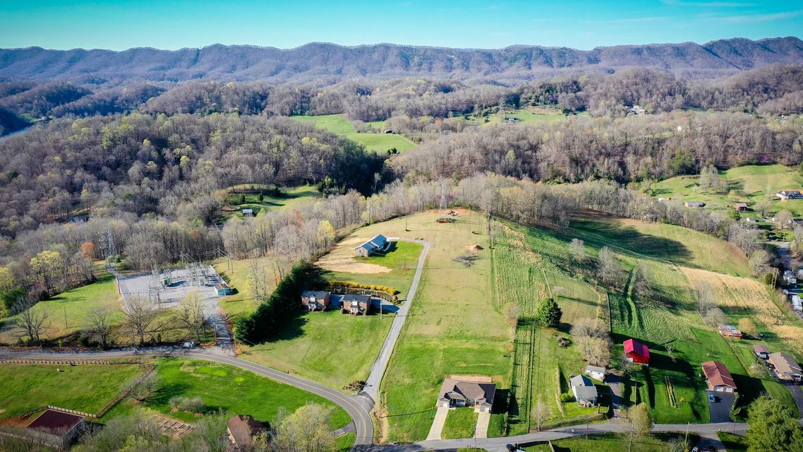 Photo #47: 673 Holston River Drive