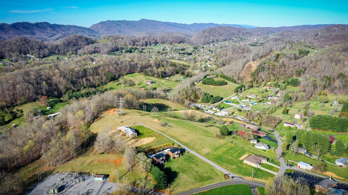 Photo #49: 673 Holston River Drive