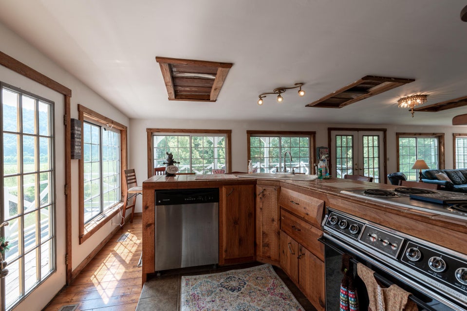 Photo #37: 11036 Mendota Road