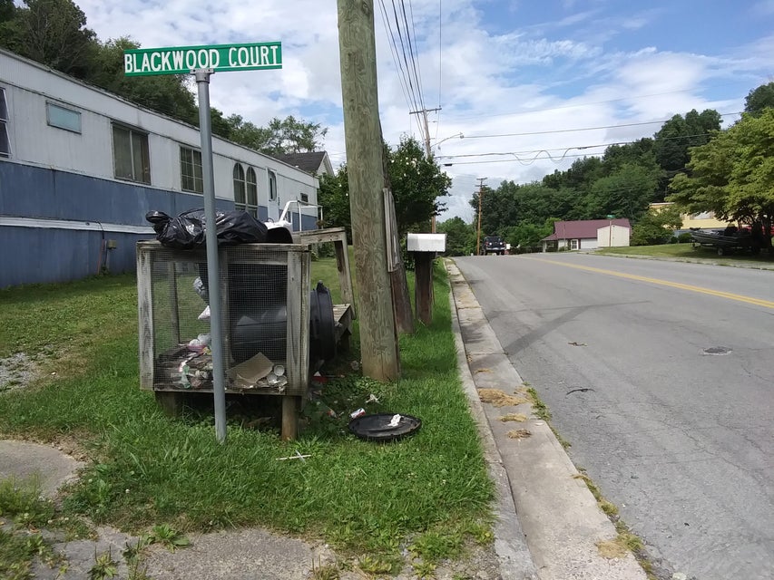 Photo #17: 1342 Farmer Street