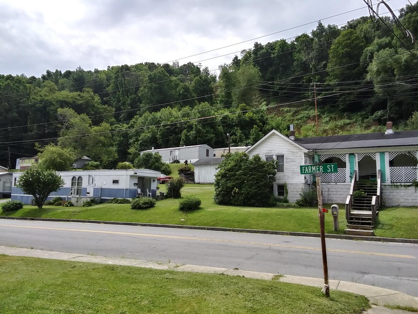 Photo #19: 1342 Farmer Street