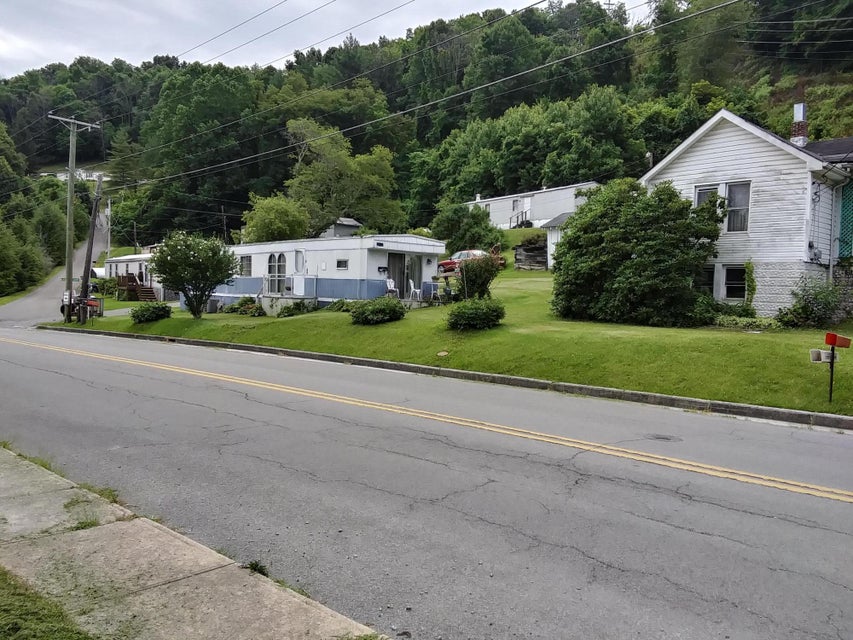Photo #3: 1342 Farmer Street