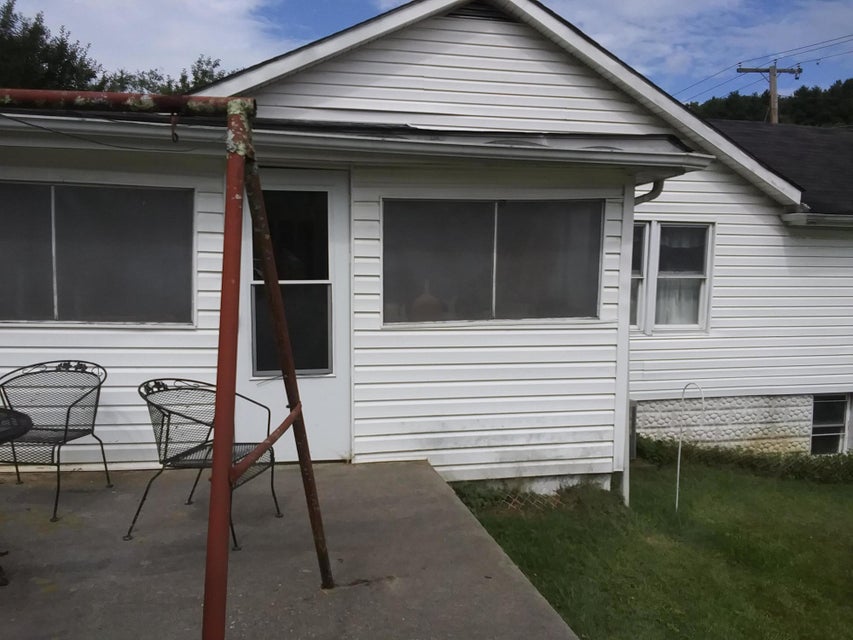 Photo #8: 1342 Farmer Street