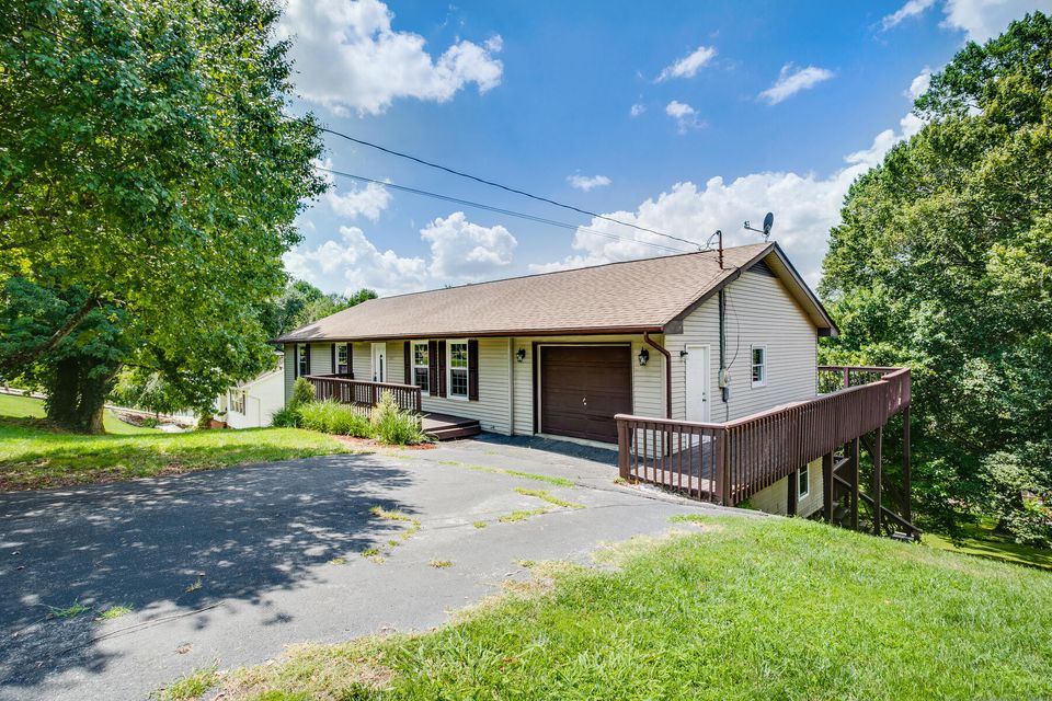 Photo #2: 3533 Mcintosh Drive
