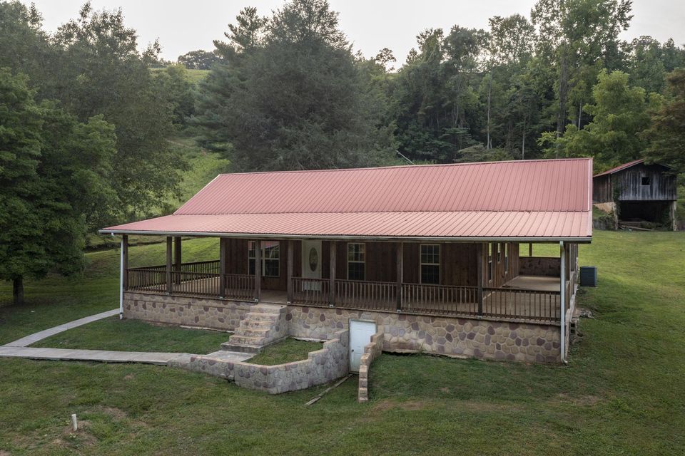 Photo #3: 932 Castene Rd
