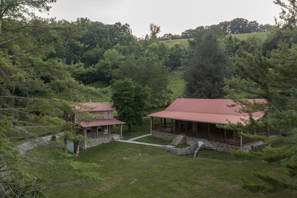 Photo #2: 932 Castene Rd