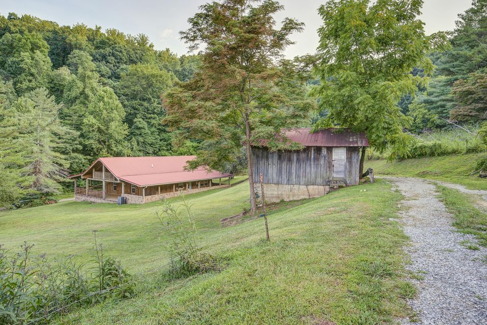 Photo #7: 932 Castene Rd