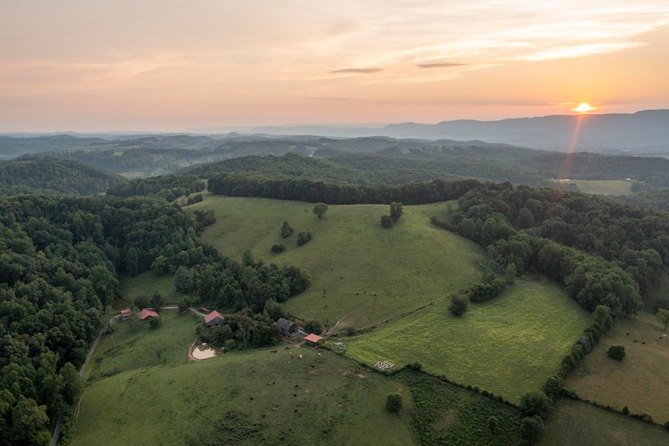 Photo #23: 932 Castene Rd