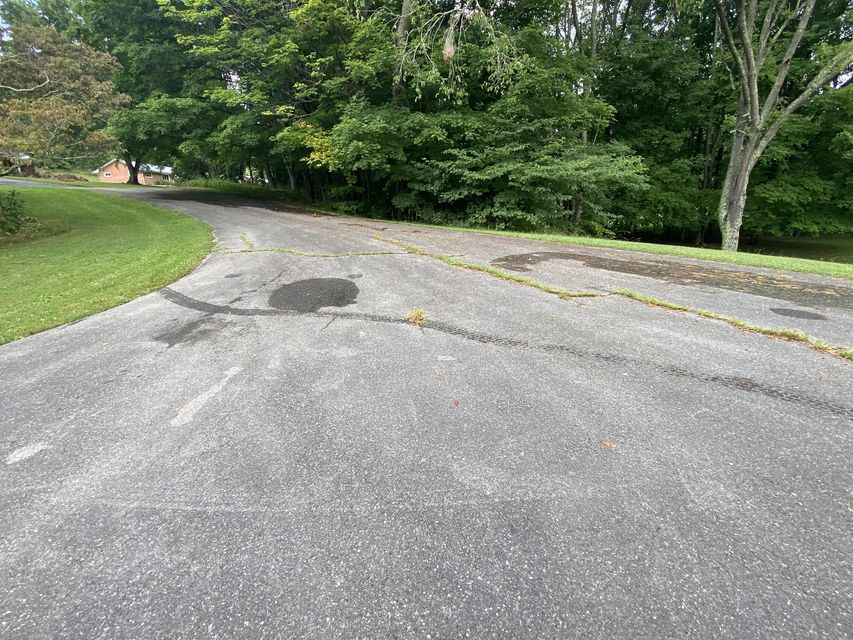 Photo #9: 510 Circle Drive