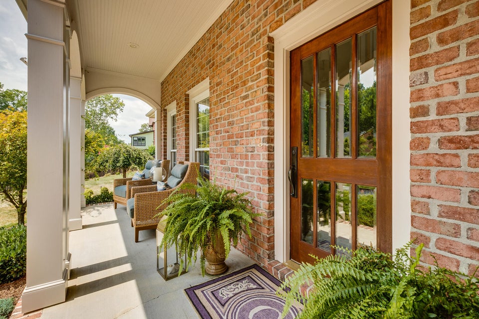 Photo #10: 1000 Huntington Court