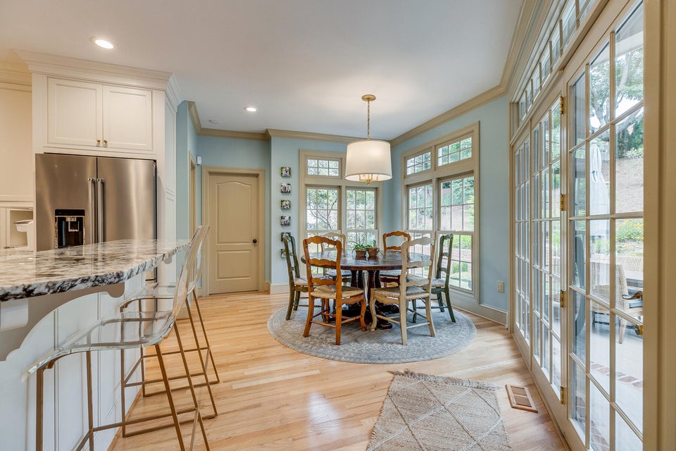 Photo #25: 1000 Huntington Court